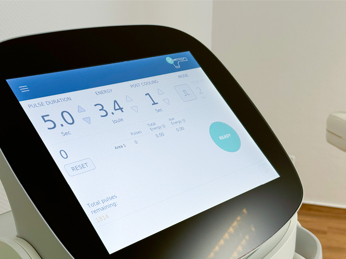 Behandlung Sofwave in Berlin für sanfte Haut­straffung